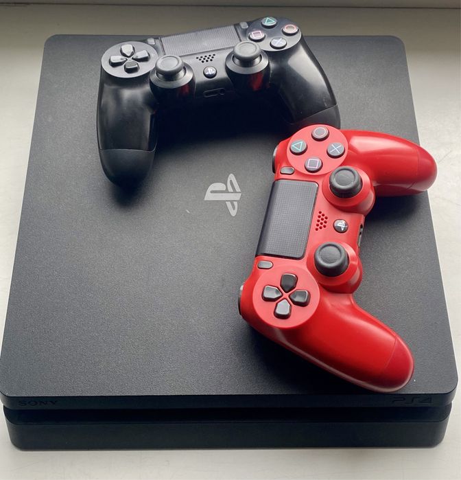 Sony Playstation 4 PS4 1tb + 2 джойстика. Отличное состояние. +игры