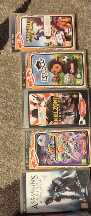 Zestaw Gier PSP Lot: Assassin's Creed, Killzone, Pursuit Force UMD
