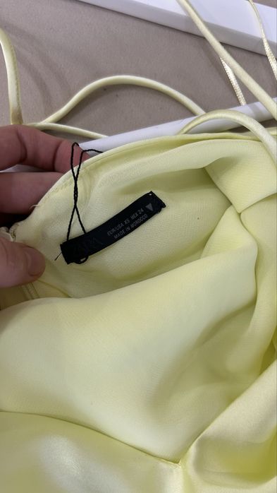 Сатинова сукня Zara