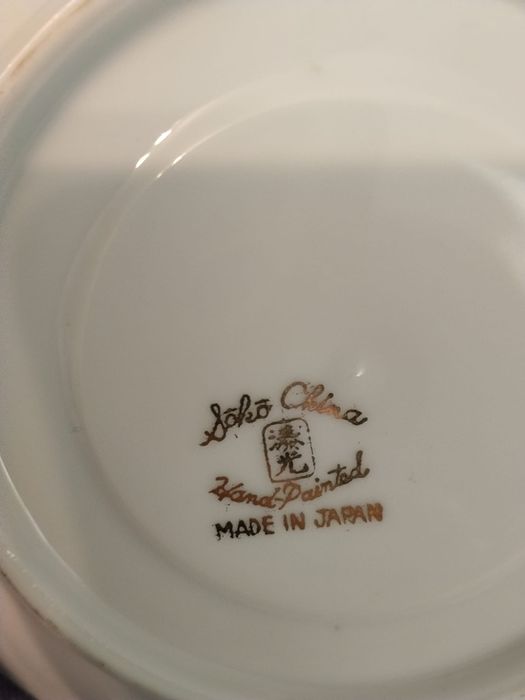 Louça pintada á mão