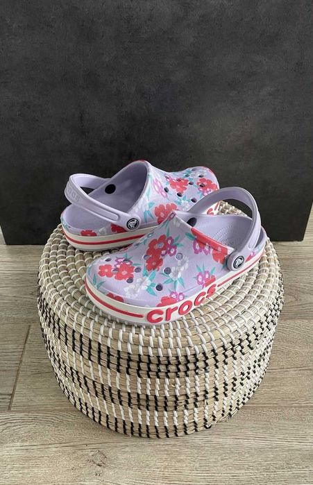 Crocs chodaki w kwiatki W6 36/37