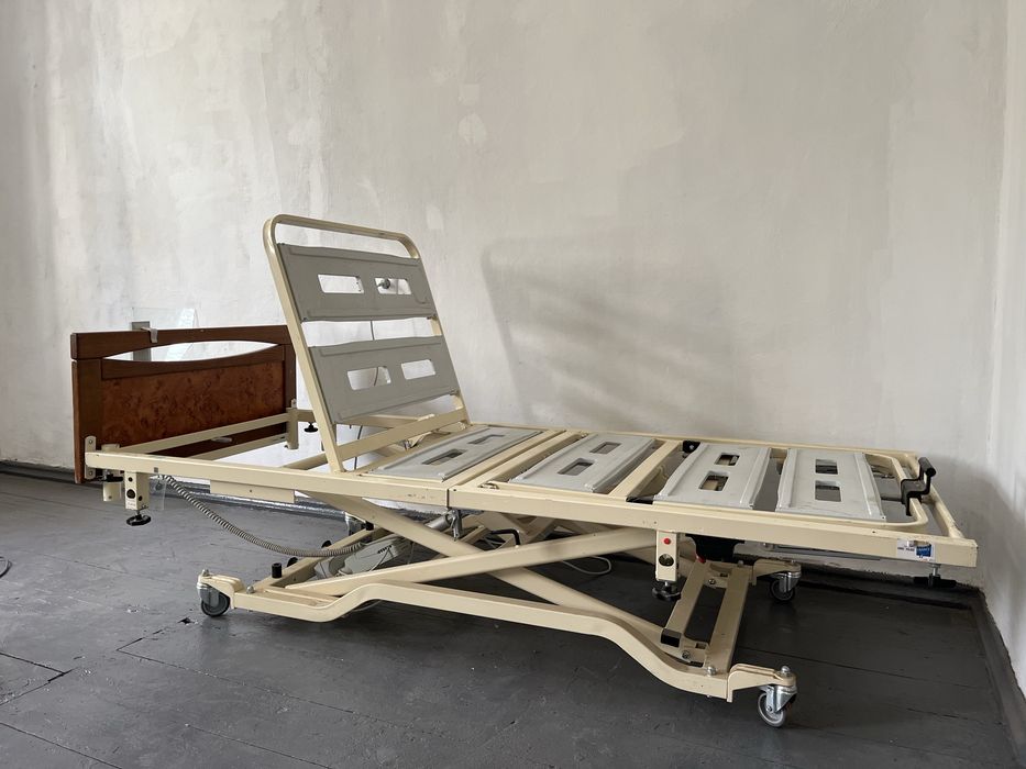 Інвалідне ліжко Инвалидная кровать
