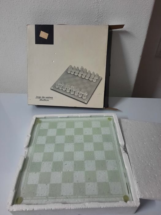 Jogo de Xadrez em vidro