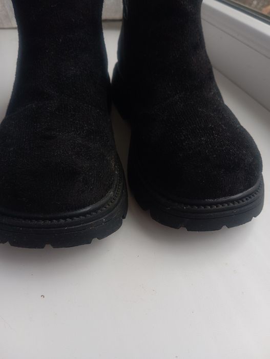 Замшеві черевики