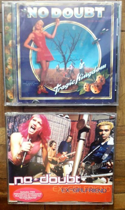 Vários CDs:  Louis Armstrong, No Doubt, Madonna, Dido, Nuno Guerreiro,  etc