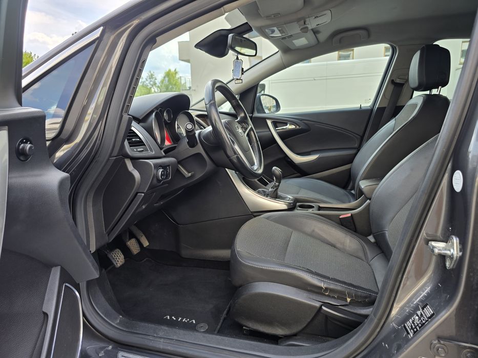Opel Astra J 1.7 CDTI Cosmo - OPC Line - Xenon - Navi - Zadbana