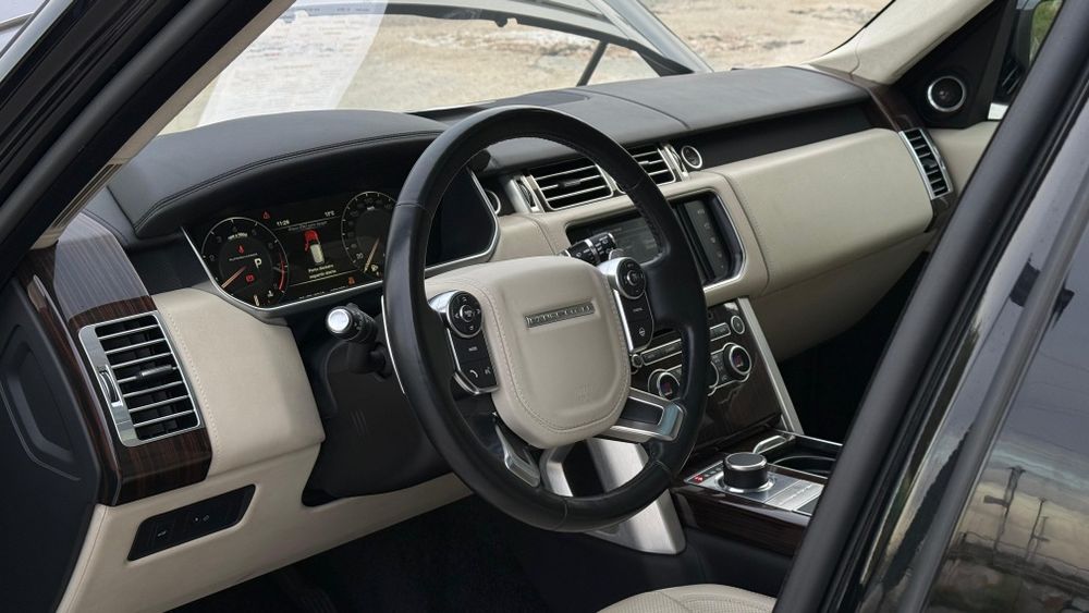 Range Rover Autobiography