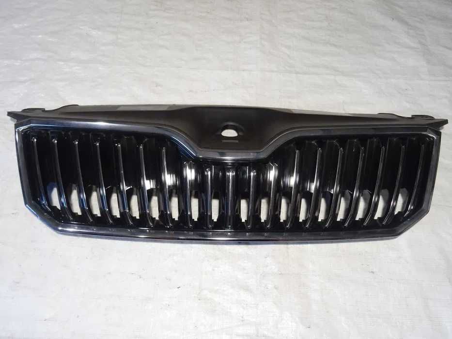 atrapa grill gril zderzak przód skoda superb iii 3 3v0 15-19 oem