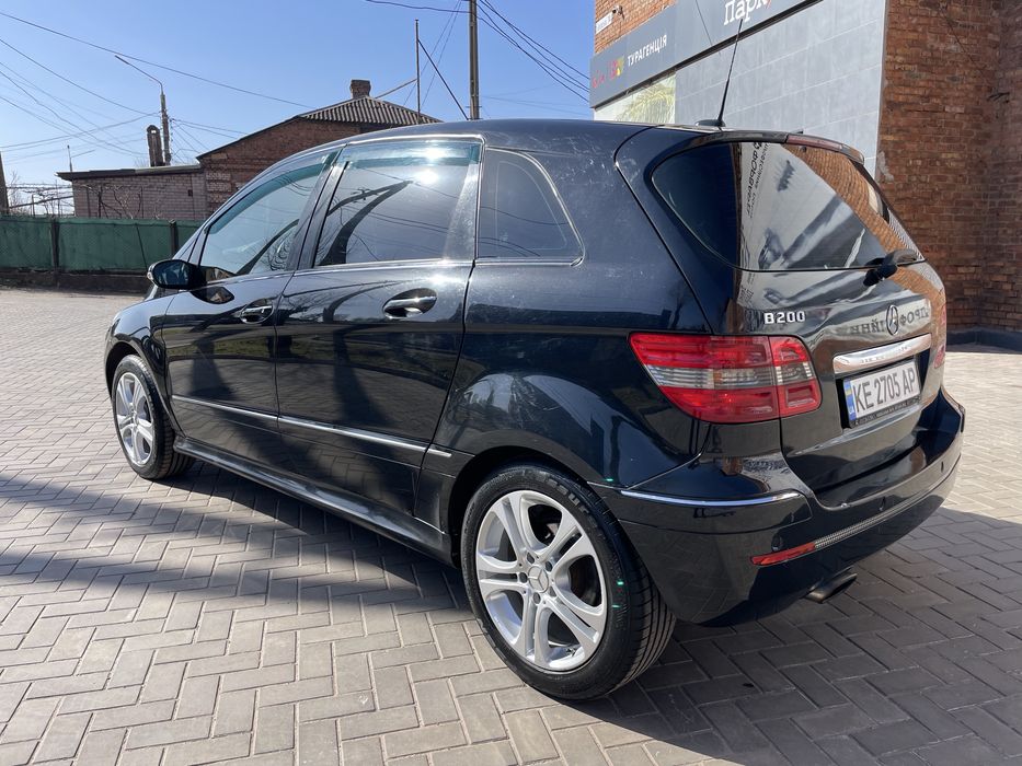Mercedes benz b220