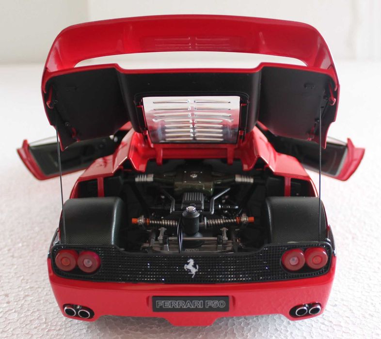 FERRARI F50 Coupé/Spyder escala 1/12  Tamiya