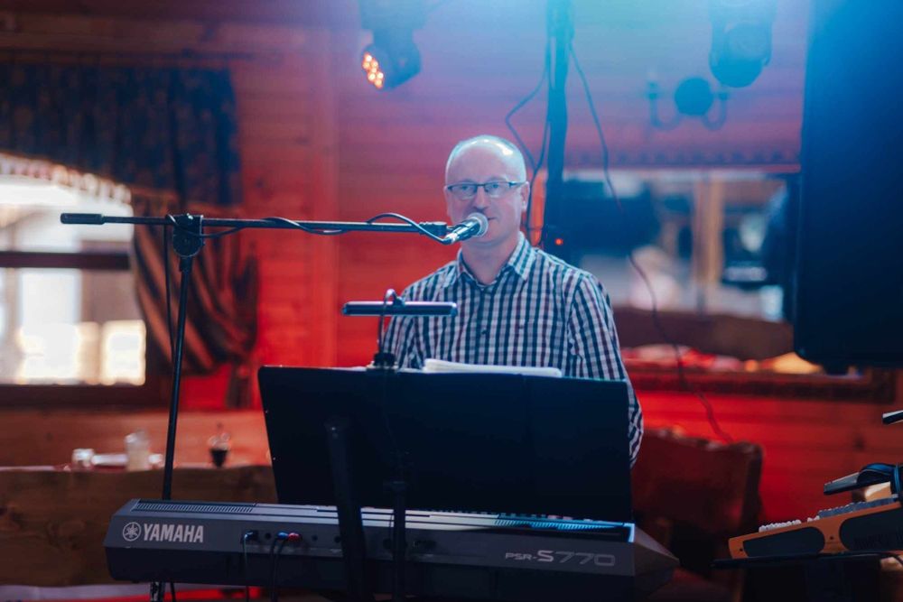 DJ na wesele,wokalista,wodzirej.Oprawa muzyczna imprez.Zapraszam