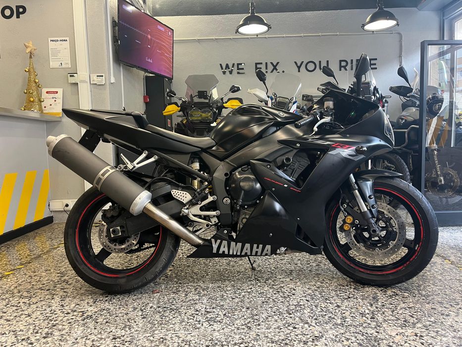 Yamaha YZF R1 de 2002 (RN09)  ( RESERVADA )