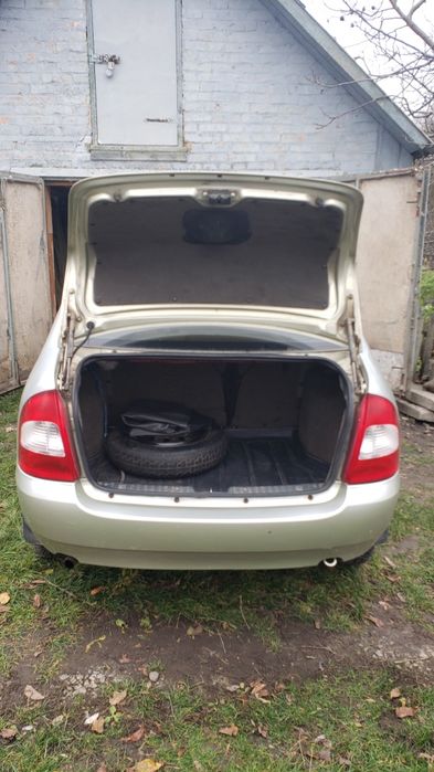 Продаю автомобіль ВАЗ 1118