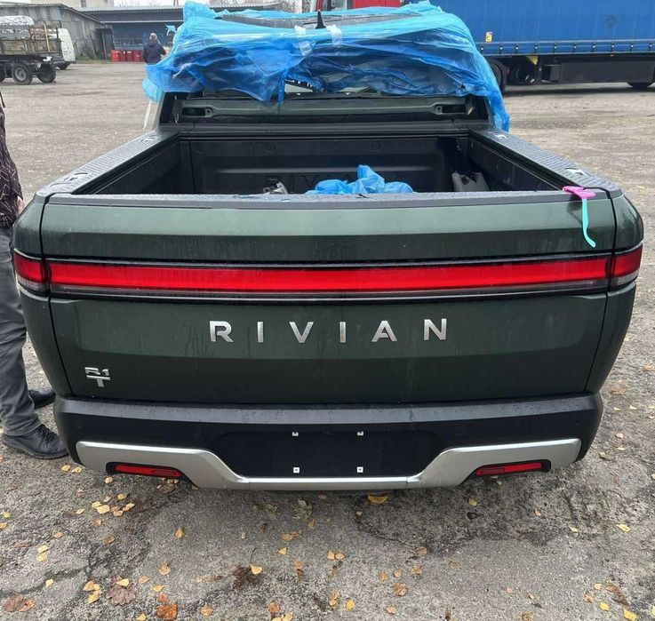 Запчатини Rivian R1T Розбірка Шрот Rivian R1T