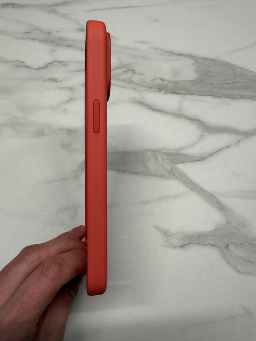 Оригінальний чохол на iphone 15 pro max