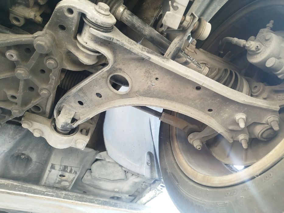 Braço de suspensão frente esquerdo AUDI A3 (8P1)