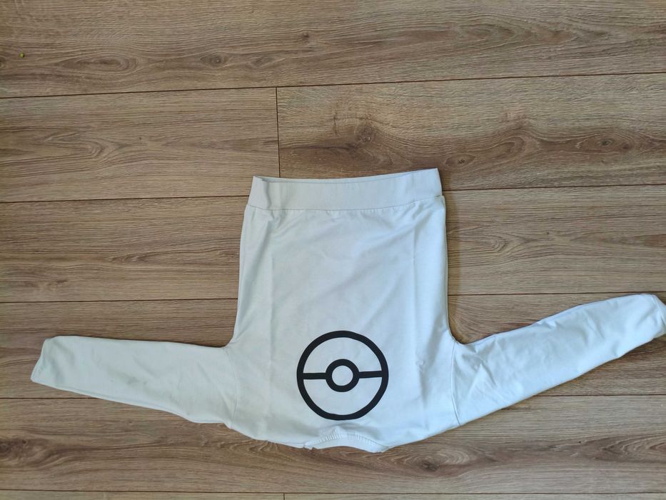bluza z pikachu rozm 134/140