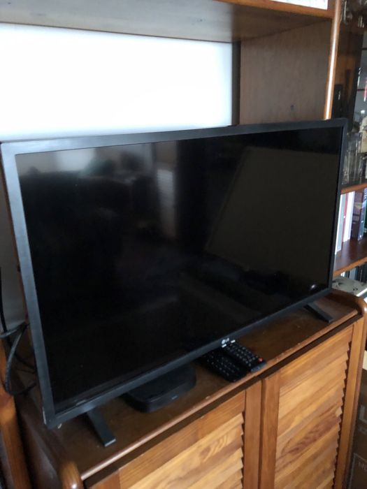 Televisão LG HD 32 polegadas