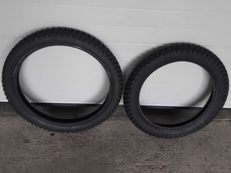 Pneus para moto ou ciclomotor