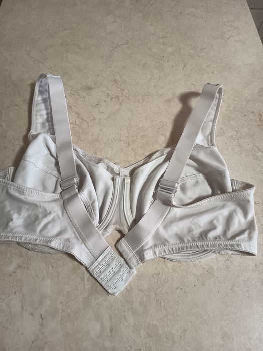 Stanik biustonosz 90 E miękki Nuance