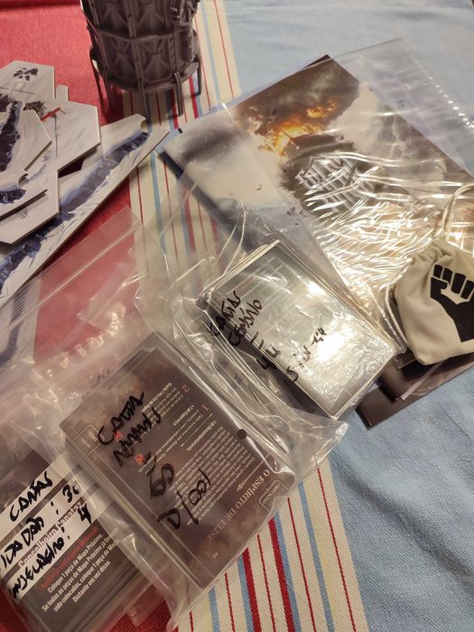 Frostpunk Jogo de Tabuleiro PT-BR NOVO