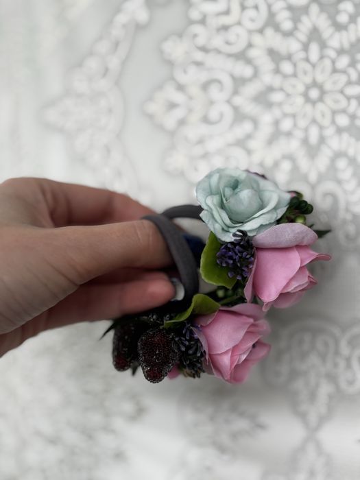 Квіткові резинки для волосся