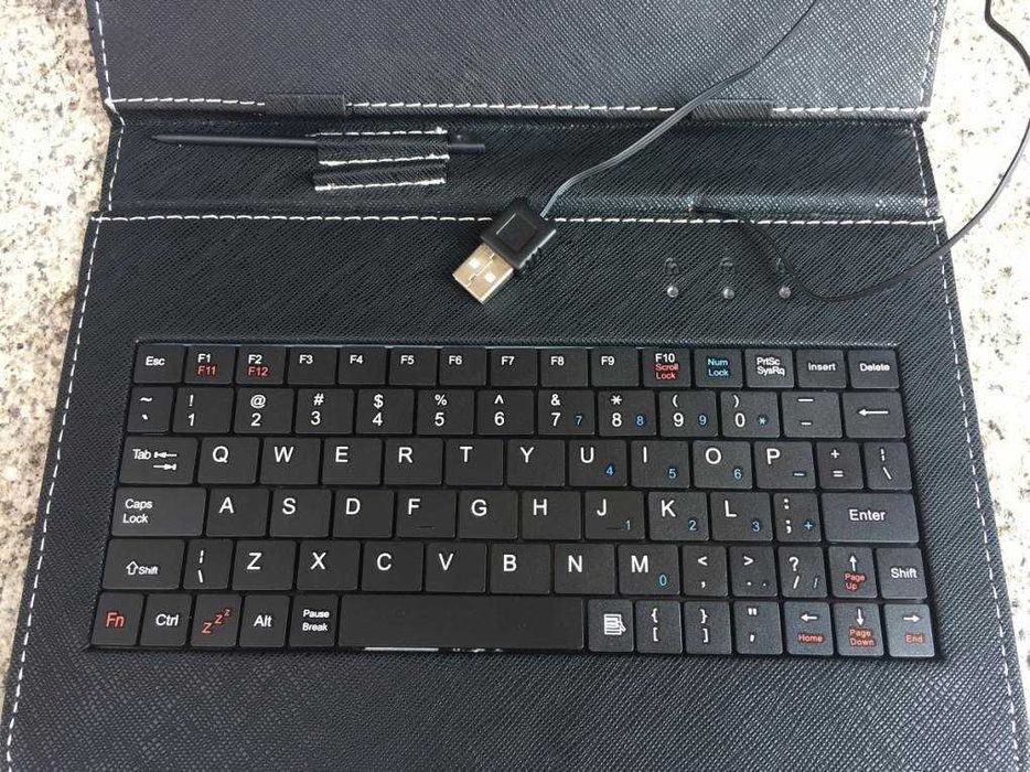 Adjustable case with keyboard for Tablet - Universal - 7" to 9" (Inches64584753196802121