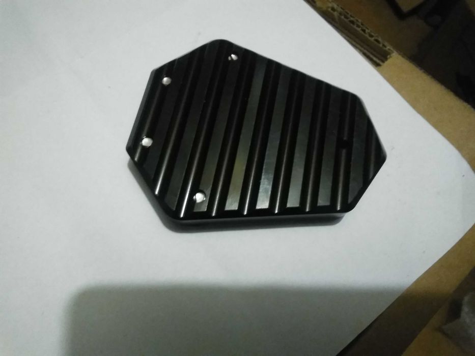 ES8711 TRK502 TRK502X (18 > 21) BENELLI poszerzenie stopki, NOWE