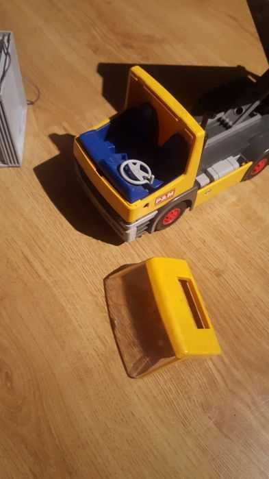 Ciężarówka zdalnie sterowana i kontener mieszkalny playmobil!