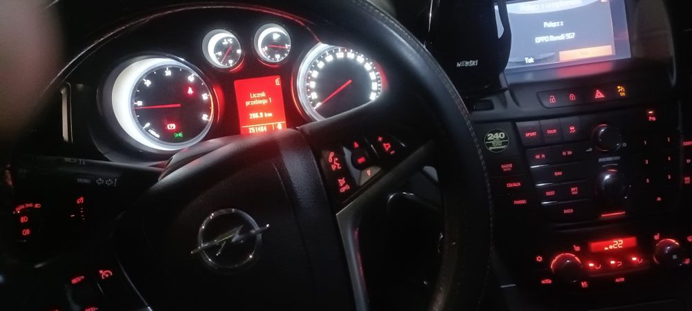 Sprzedam opelka zadbany skóra !