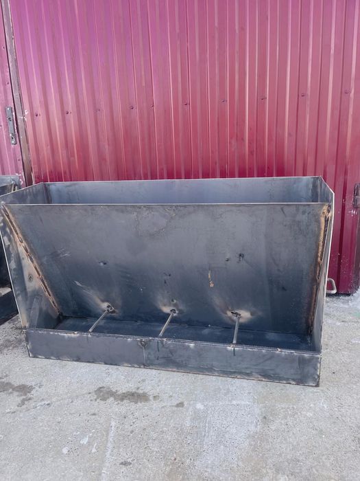 Бункерні кормушки