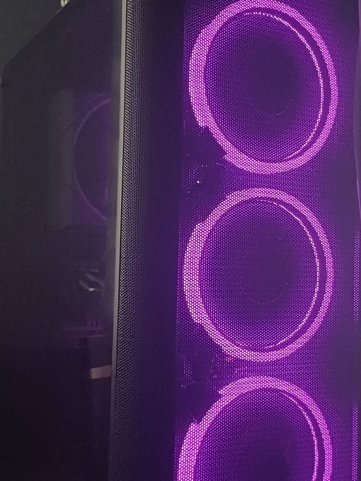 NOWY WYDAJNY komputer gamingowy i5 12th gen RTX4070S/RX7700XT