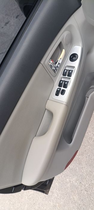 Kia cerato 2.0  Автомат газ бензин