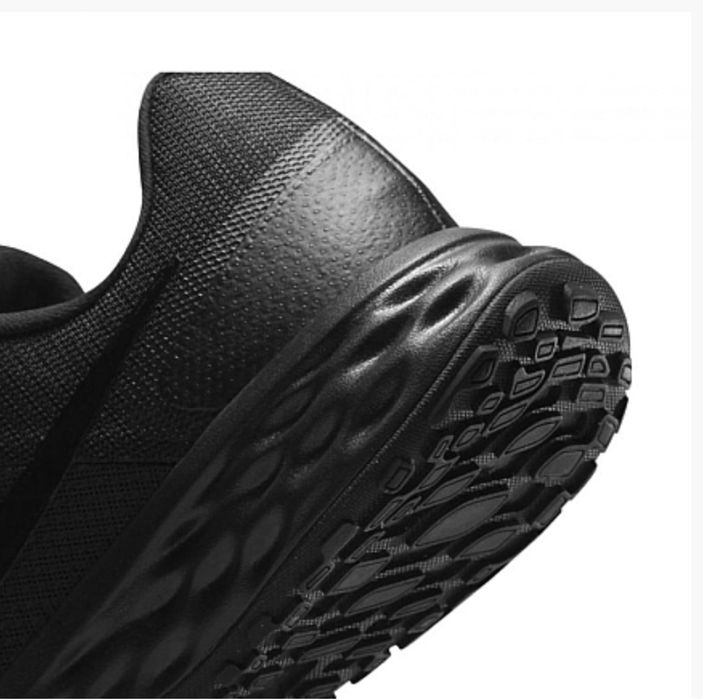 Кросівки  NIKE REVOLUTION 6 NN BLACK. Оригінал ( 26,5см)
