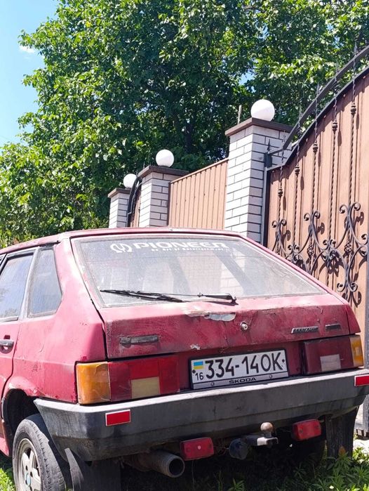 Авто ВАЗ 2109 продам.