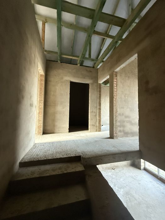 Продаж котеджу район Екватору.Міські комунікації