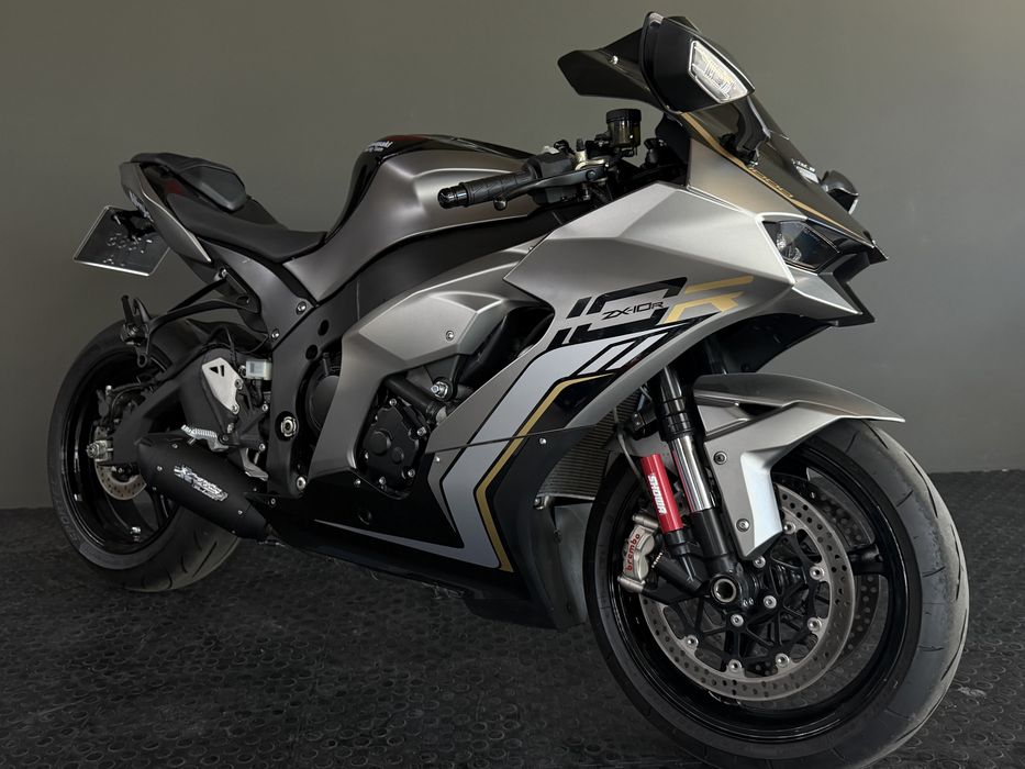 Мотоцикл Kawasaki ZX-10R 2022 рік