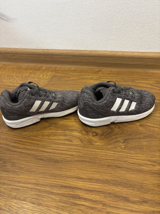 Кросівки дитячі, adidas оригінал. Розмір 24