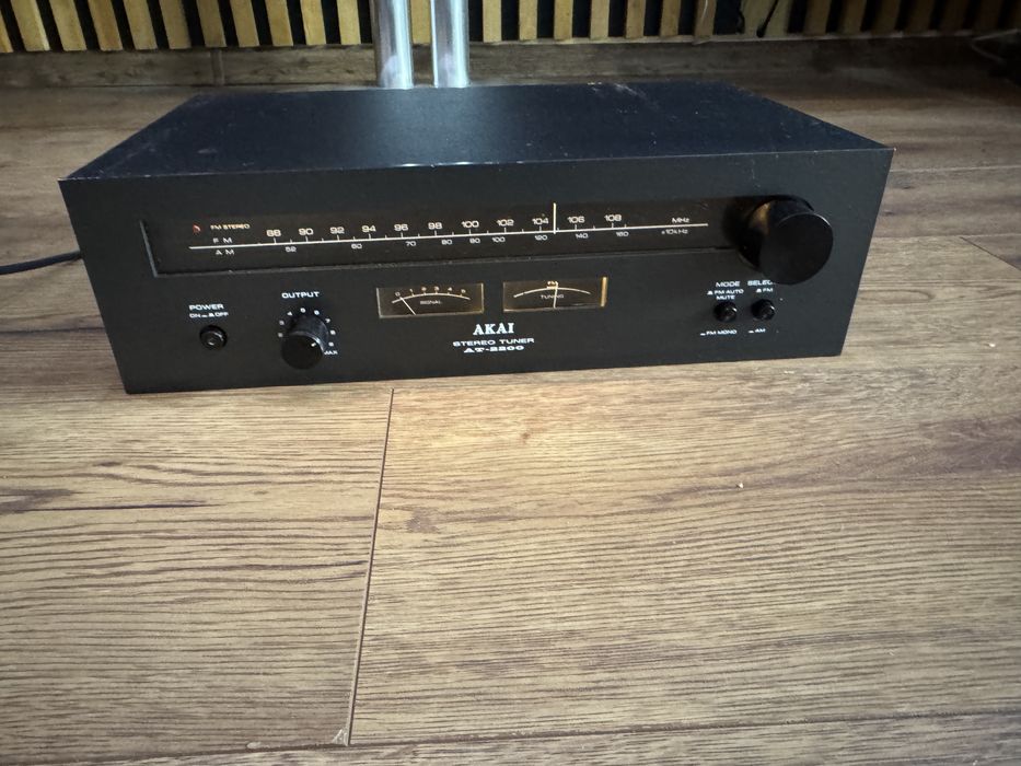 Akai tuner at 2200 cena atrakcyjna