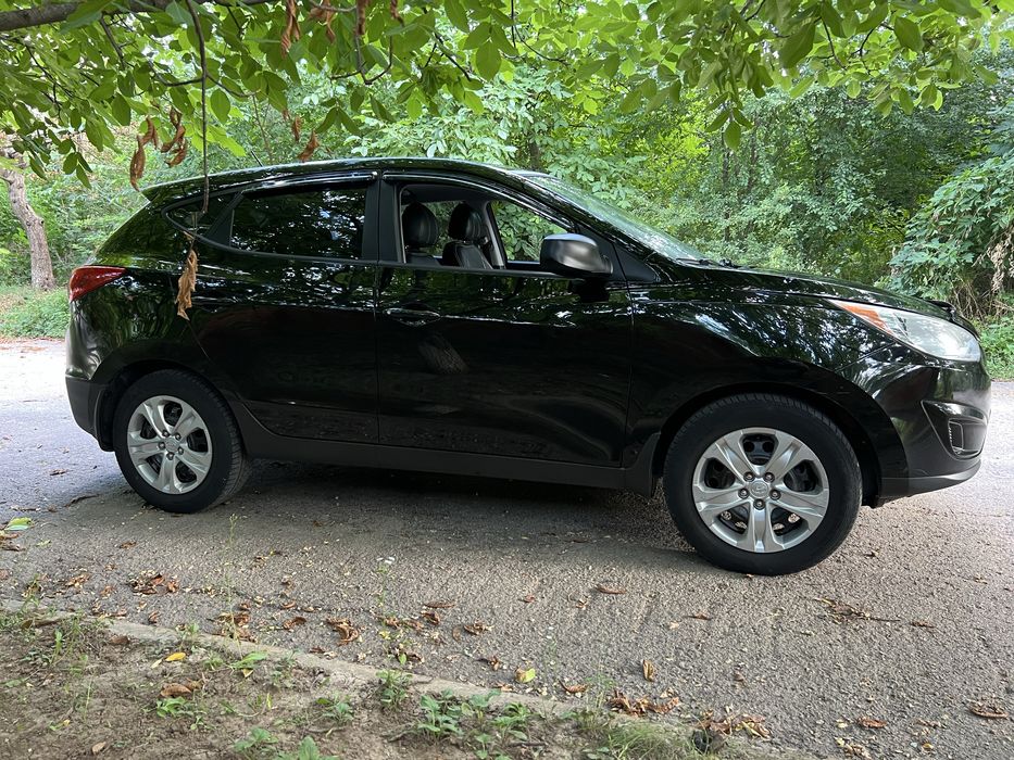 Hyundai  (Tucson ) 2011 2.0 бензин НЕ БИТ !
