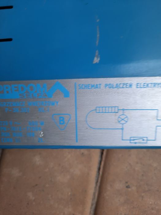 Sprzedam grzejnik elektryczny .
