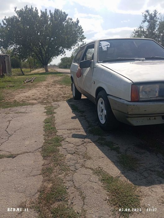 Автомобиль ваз 08