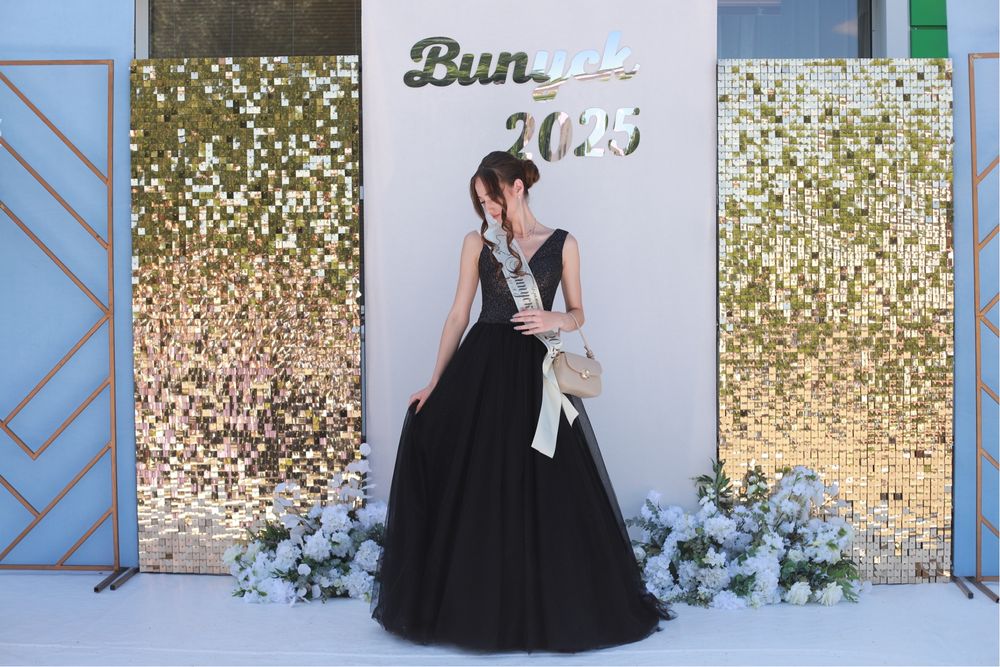 Неймовірна випускна/вечірня сукня