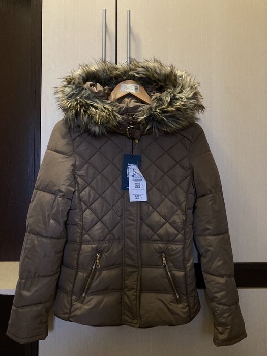 Теплая куртка Bershka.