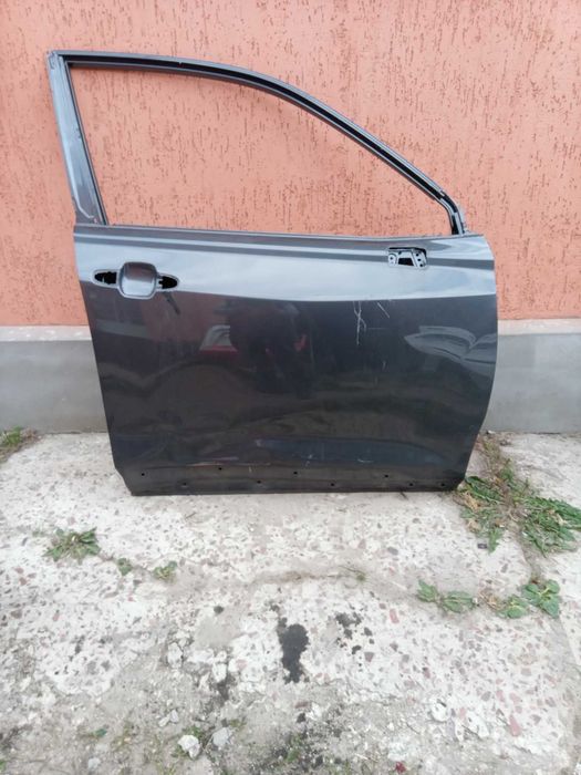 Передні праві двері Субару Форестер 5 (Subaru Forester 5)