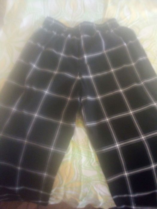 Продаю  вышиванку, юбку, брюки, перчатки, комбинации