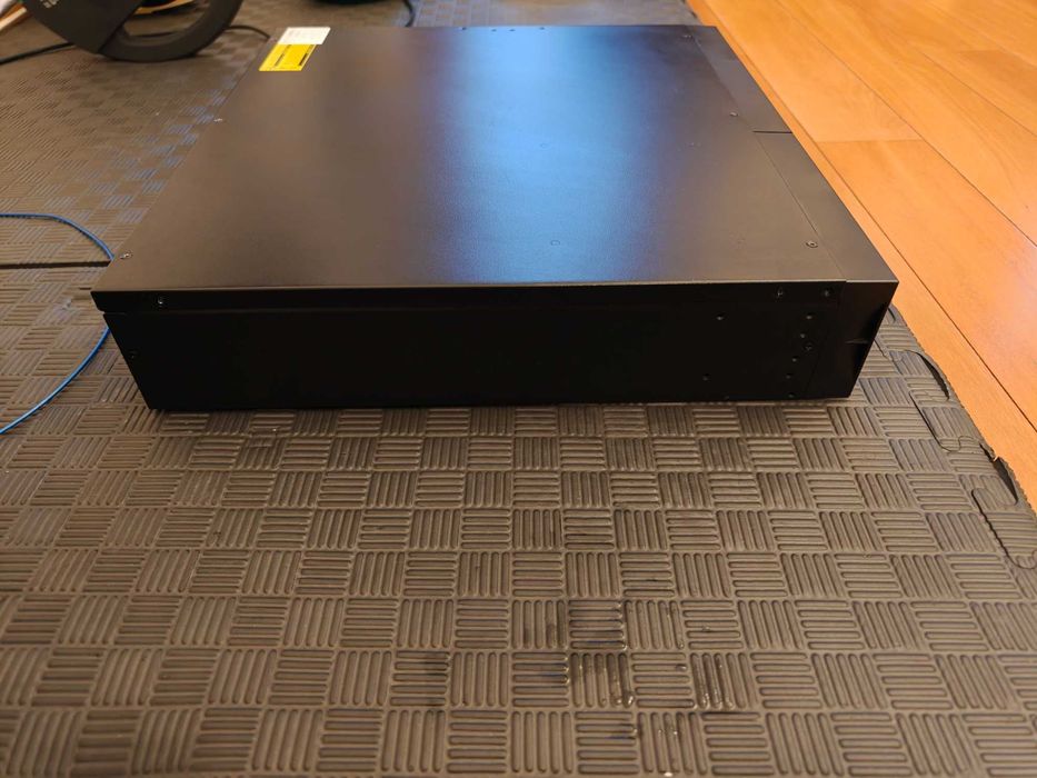 Джерело безперебійного живлення PowerWalker VI 2200 RLE