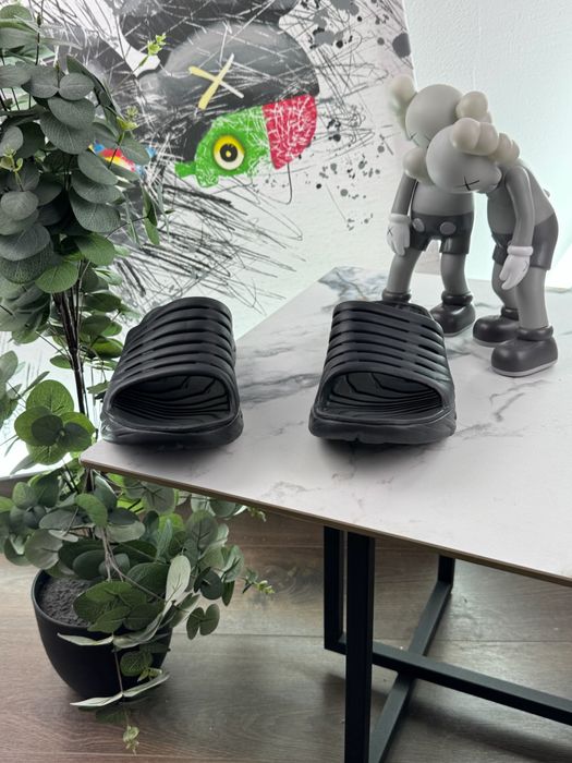 Нові тапочки шльопки Hoka Ora Recovery 45 розмір Е12274