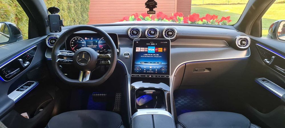 Samochód do ślubu nowy Mercedes GLC 200 Coup