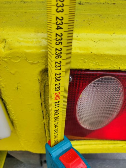 Термічка почтовик 2013  полуприцеп фургон  будка свіжопригнаний